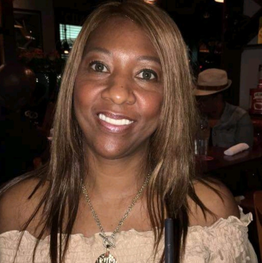 Meet your Posher, Lisa